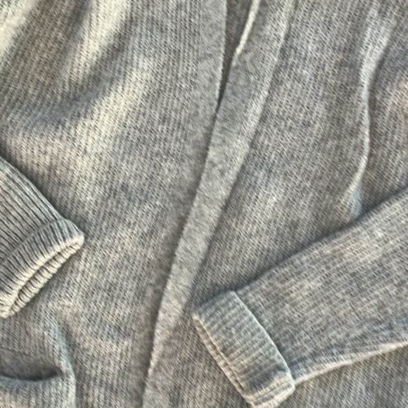 Gap size small long hooded cardigan. - Picture 5 of 5